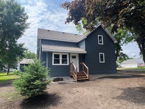 301 4th St N, Ellendale, MN, 56026-2194 | Card Image
