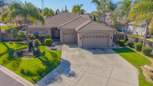 4115 Bella Vista St, Chowchilla, CA, 93610-8437 | Card Image