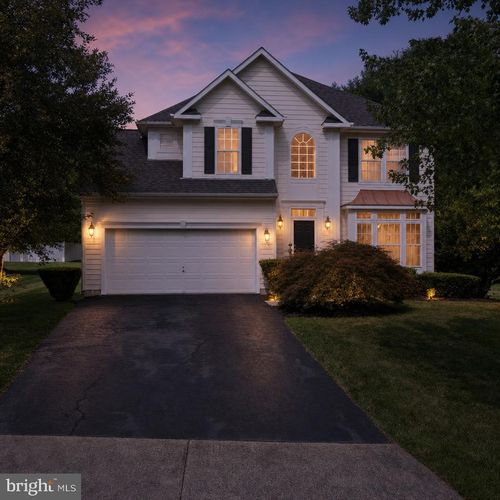 97 John Ct, Warrenton, VA, 20186-4324 | Card Image