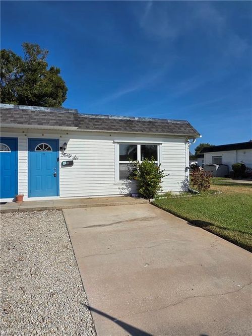 46 Hamlin Ct, LEHIGH ACRES, FL, 33936-7236 | Card Image