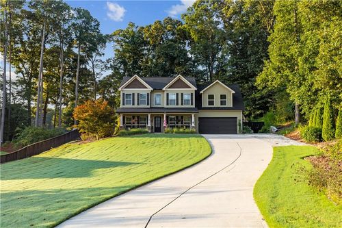 541 Greenridge Ln, Loganville, GA, 30052-6319 | Card Image