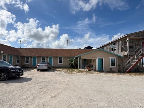 1301 N Ocean Dr, Port Lavaca, TX, 77979-5862 | Card Image