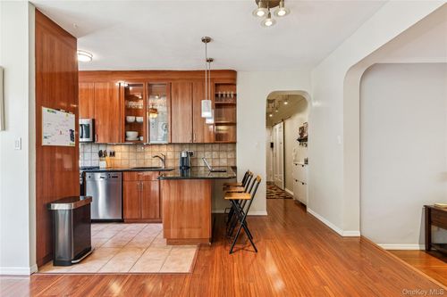 apt-2s-113 72nd Rd, Forest Hills, NY, 11375-4610 | Card Image