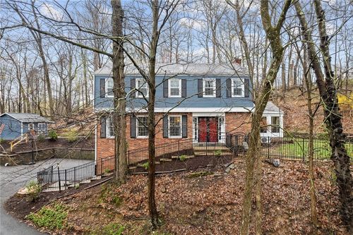 111 S Heide Ln, Mcmurray, PA, 15317-3107 | Card Image