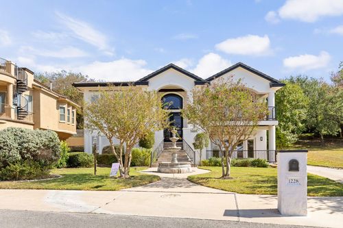 1228 Challenger, Lakeway, TX, 78734-3850 | Card Image