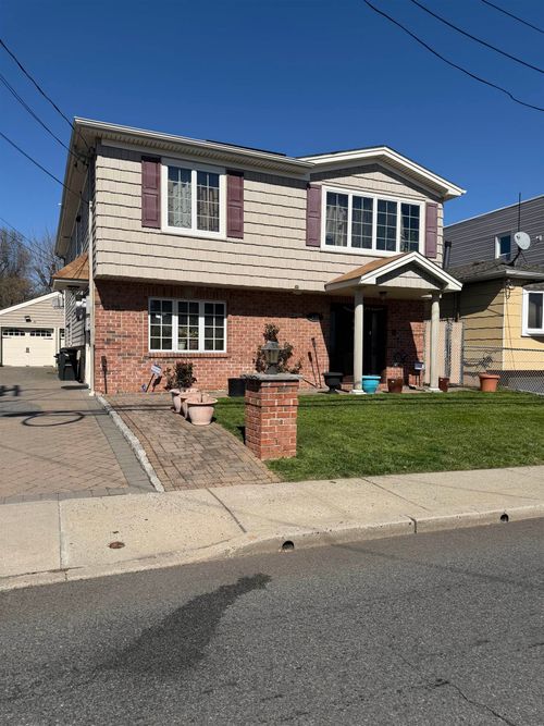 2-244 Front St, Secaucus, NJ, 07094-3307 | Card Image