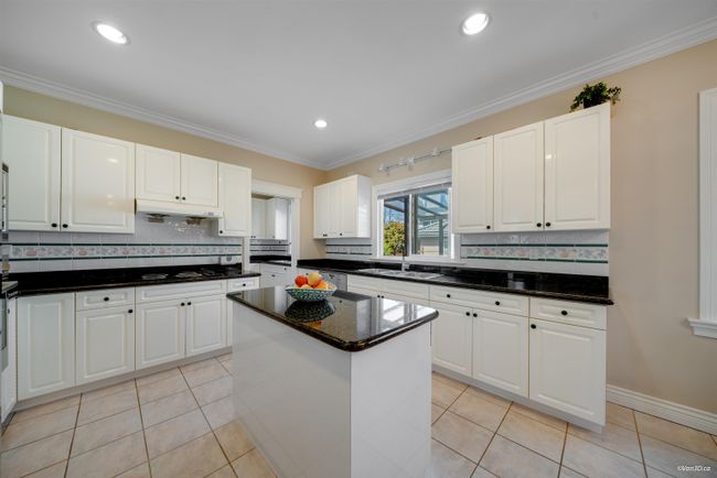 87 W 46 Th Avenue, House other with 6 bedrooms, 4 bathrooms and 5 parking in Vancouver BC | Image 13