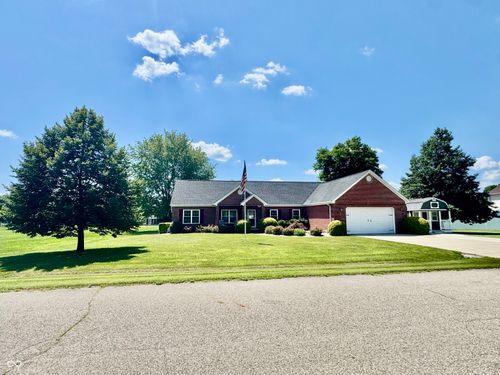 3384 Burns Blvd, Martinsville, IN, 46151-6932 | Card Image