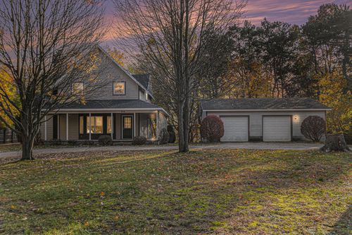 816 E Melendy St, Ludington, MI, 49431-2415 | Card Image