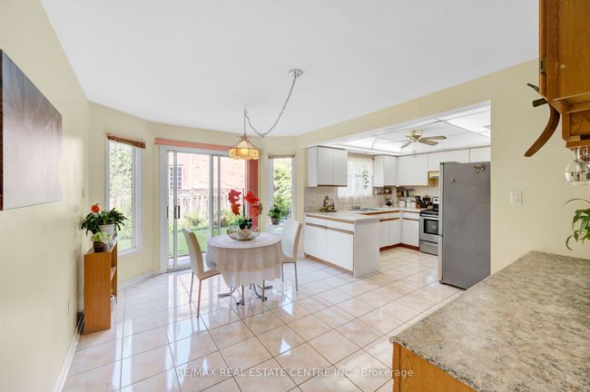5615 River Grove Ave, House other with 4 bedrooms, 3 bathrooms and 3 parking in Mississauga ON | Image 12