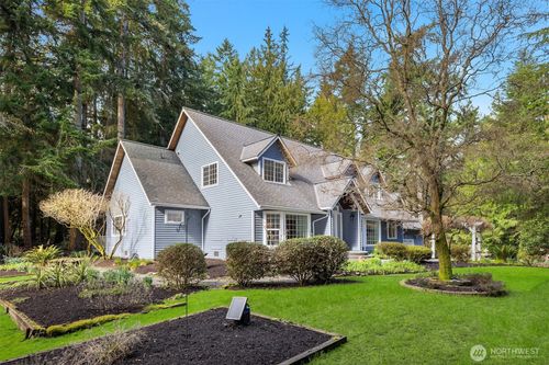 14440 Sunrise Dr Ne, Bainbridge Island, WA, 98110-1162 | Card Image