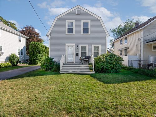 17 Catalpa Avenue, East Providence, RI, 02915 | Card Image
