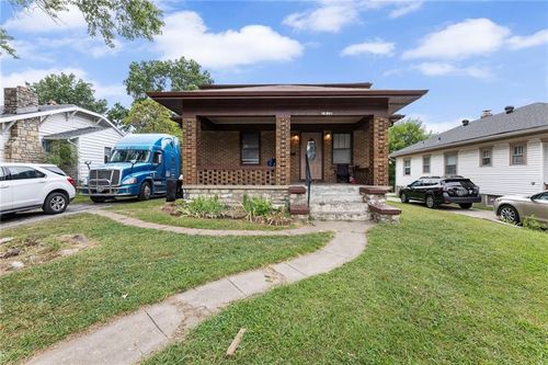 1810 Freeman Ave, Kansas City, KS, 66102-2642 | Card Image