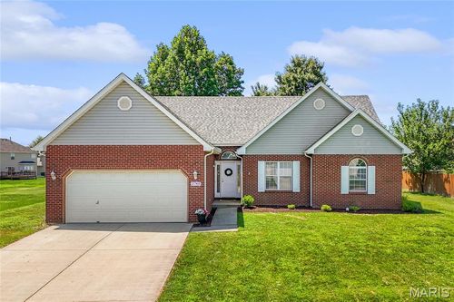 2740 Lake Lucerne Dr, Shiloh, IL, 62221-3360 | Card Image
