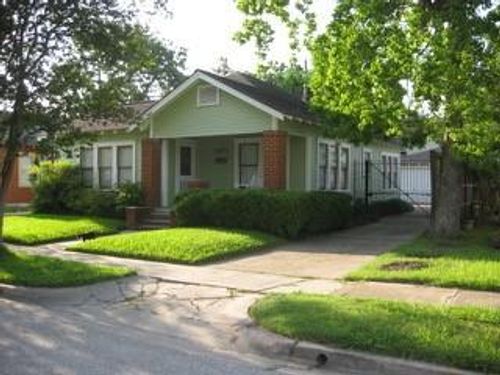1021 E 16th St, Houston, TX, 77009-3601 | Card Image