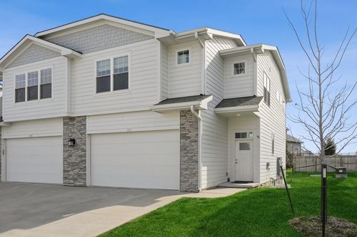 1501 Ne Mockingbird Ln, Grimes, IA, 50111-3309 | Card Image