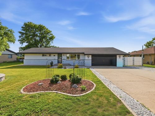 13418 S Old Orchard Ln W, Lockport, IL, 60441-9420 | Card Image