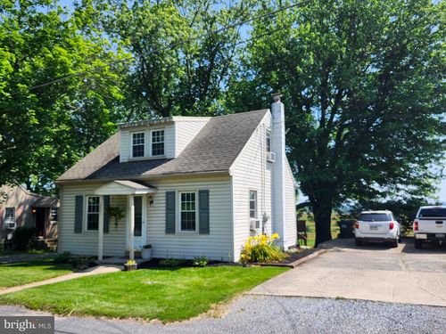 2084 Kramer Mill Rd, STEVENS, PA, 17578-9556 | Card Image