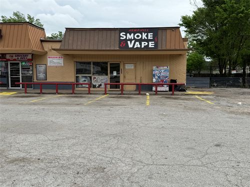 200-2825 Hemphill St, Fort Worth, TX, 76110-3203 | Card Image