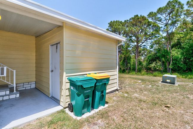 449 Egret Cir, House other with 2 bedrooms, 2 bathrooms and null parking in Barefoot Bay FL | Image 25