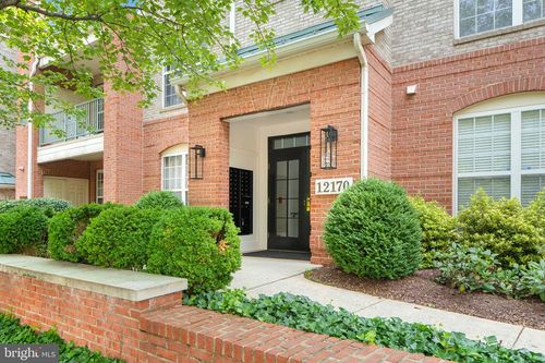 apt-201-12170 Abington Hall Pl, RESTON, VA, 20190-5848 | Card Image