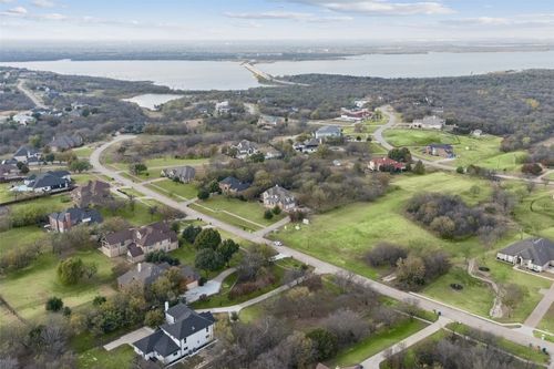 2860 Emerald Sound Dr, Cedar Hill, TX, 75104-8247 | Card Image