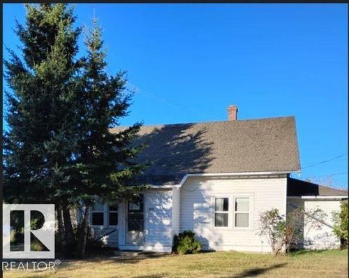 {{alt}} | Card Image