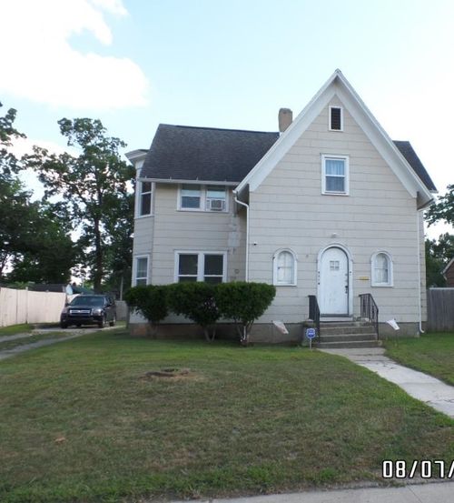421 W Garfield Ave, Elkhart, IN, 46516-2523 | Card Image