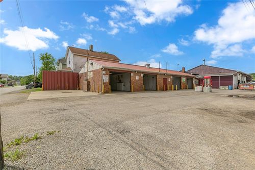 3220 33rd Ave, New Brighton, PA, 15066 | Card Image