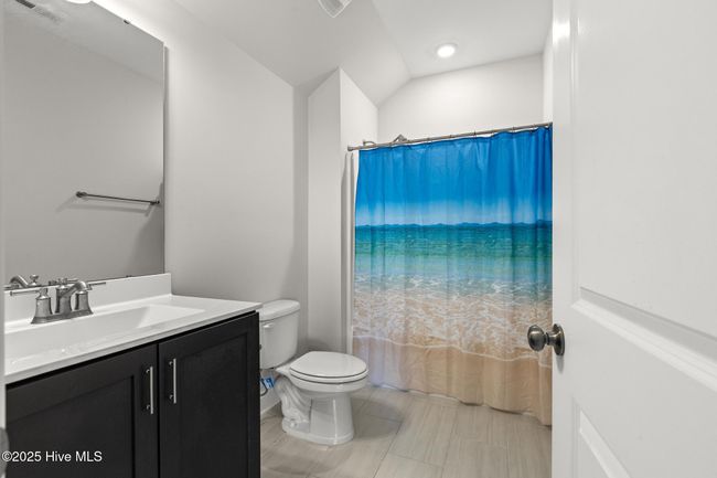Full Bathroom Upstairs with Bonus Room | Image 24