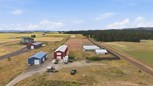 1405 W Half Moon Rd, Colbert, WA, 99005-5039 | Card Image