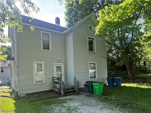 792 N Summit Street, Barberton, OH, 44203 | Card Image