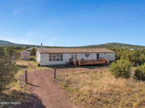 973 E Alimos Way, Williams, AZ, 86046-9748 | Card Image