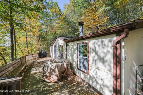 117 Teak Dr, Greentown, PA, 18426-3037 | Card Image