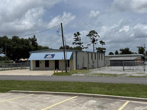 1025 Ravia Rd, Sulphur, LA, 70665-8147 | Card Image