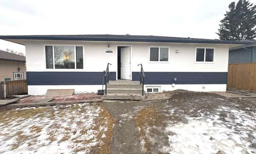 3229 19 Ave Se, Calgary, AB, T2B0A4 | Card Image