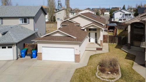 73 Heritage Cir W, Lethbridge, AB, T1K7T3 | Card Image