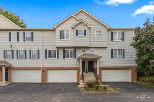 449 Evergreen Cir, Gilberts, IL, 60136-4054 | Card Image