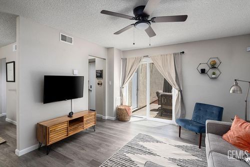 g-4800 Nordic Drive, Bakersfield, CA, 93309 | Card Image