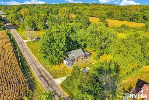 389 S Fulton St, Banner, IL, 61520-9313 | Card Image