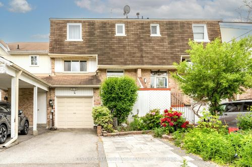 4 Chambers Crt, Brampton, ON, L6Z1J1 | Card Image