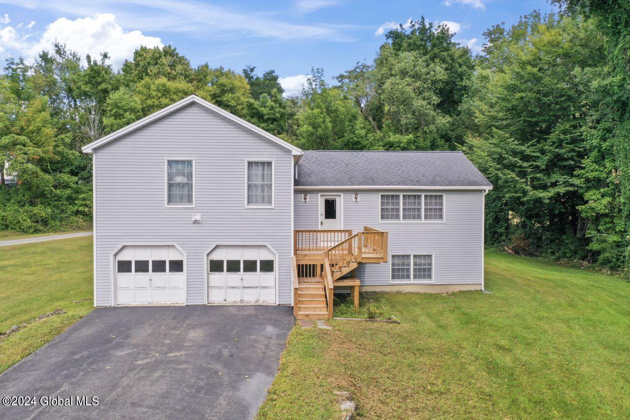 Skyview Meadows Ln, Granville, NY 12832