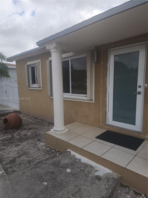 2-4967 E 8th Ct, Hialeah, FL, 33013 | Card Image