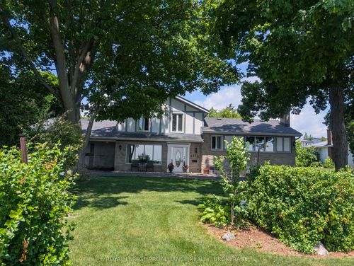 4535 Bath Rd, Amherstview, ON, K7N1A6 | Card Image