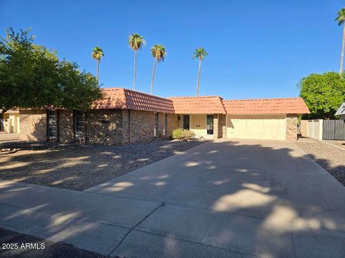 13819 N Crown Pt, Sun City, AZ, 85351-2308 | Card Image