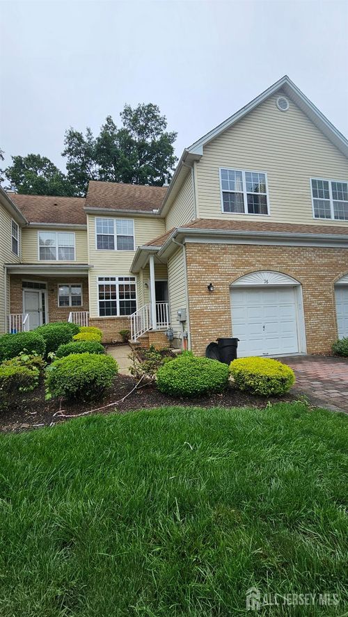 76 Tennyson Rd, East Windsor, NJ, 08520-4692 | Card Image