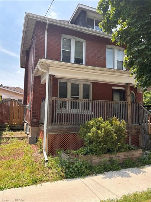 47 Grey St, Brantford, ON, N3T2T1 | Card Image