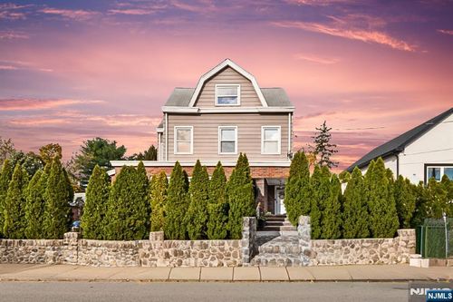 190 Totowa Rd, Totowa, NJ, 07512-2650 | Card Image