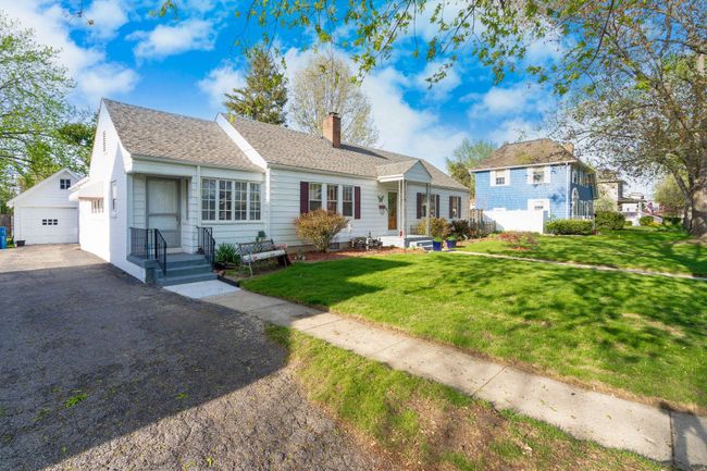 34900 Chestnut St, House other with 4 bedrooms, 3 bathrooms and null parking in Wayne MI | Image 38