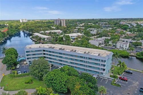 apt-209-801 Ne 18th Ct, Fort Lauderdale, FL, 33305-3803 | Card Image
